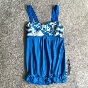 Lululemon Back on Track Tank; size 6; excellent used condition